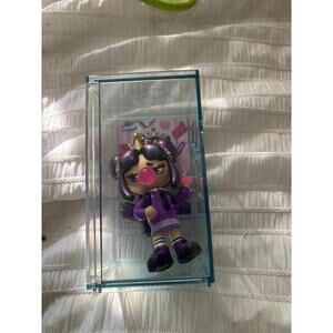 Xox kweenie Queen of high school new